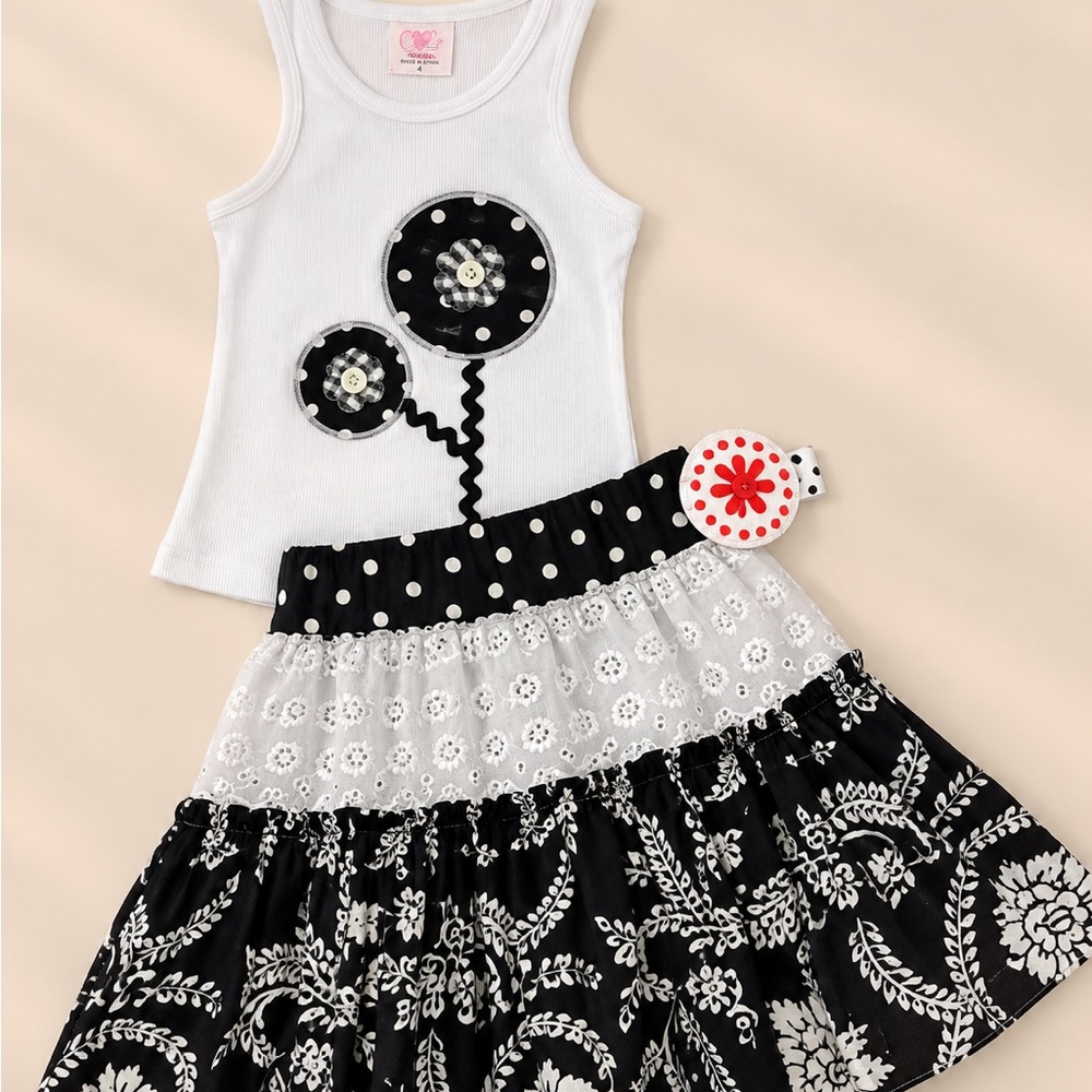 Boutique NWT BLAVK AND  WHITE TANK SKIRT SET